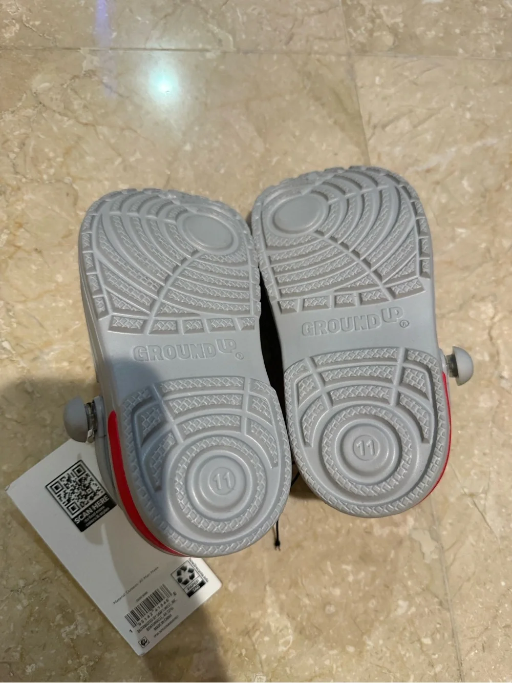 New Member’s Mark Toddler Shark Clogs - size 11